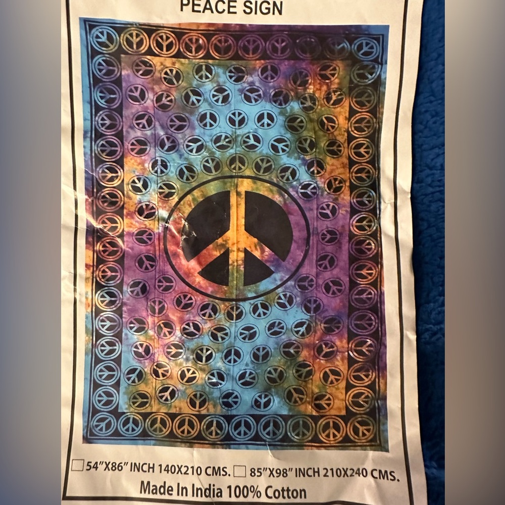 NWT.  Peace Sign Tapestry.  BL/RD12